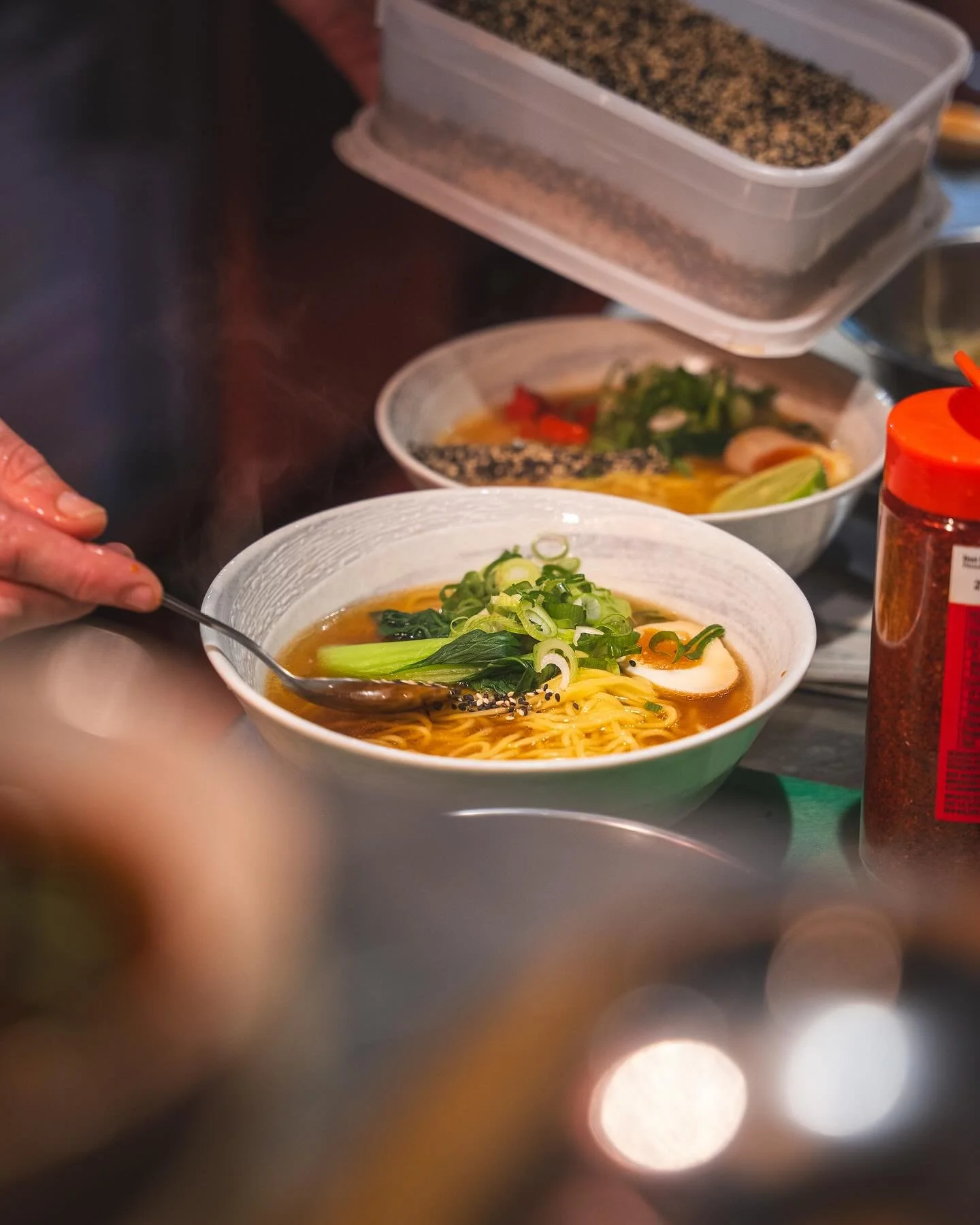 The finishing touches 🤌

#Yalm #LetsYalm #Norwich #NorwichBusiness #NorwichFood #NorwichLanes #NorwichRestaurant #NorwichRestaurants #Norfolk #NorfolkFood #EastAnglia #Food #Foodie #Foodies #FoodAddict #FoodHall #FoodVendor #StreetFood