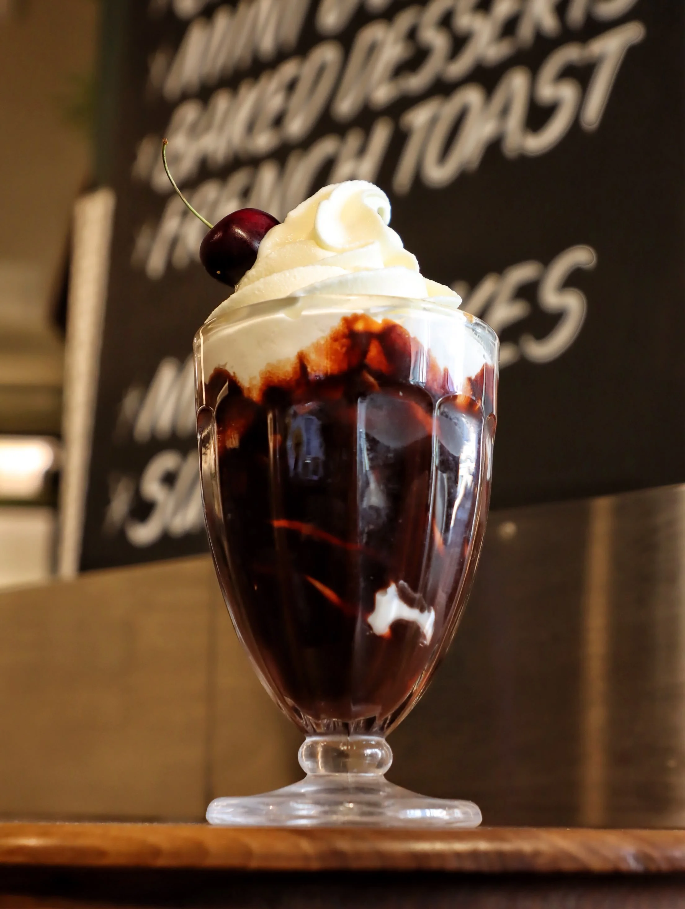 You didn&rsquo;t come in planning to have a sundae, but here we are.

@christophescrepes knows what you need, even when you don&rsquo;t.

#Norwich
#NorwichFood
#NorwichRestaurants