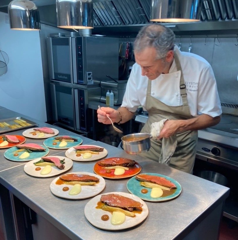 Classic Dinner Plates &
Phil Howard @philchef 