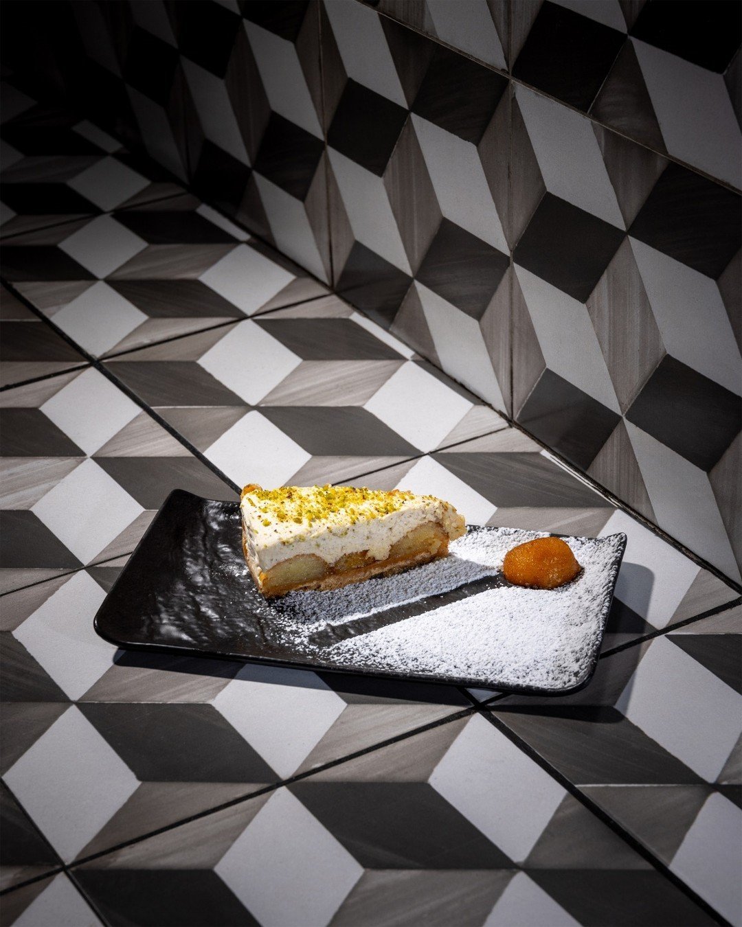 Unsere Stammkunden kennen &amp; lieben ihn, unseren Cheesecake 🍰 - Ein muss f&uuml;r jedes Zuckermaul! 

#sweet#cheesecake#restaurant