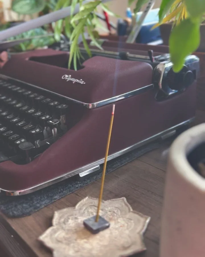 Hiya. Still here. I&rsquo;m just switching gears a little bit. Giving the Olympia some well-deserved rest. 

I&rsquo;m easing off of worn habits - settling into some new ones. Focusing more on channeling some intent into the fervor I&rsquo;ve been wr