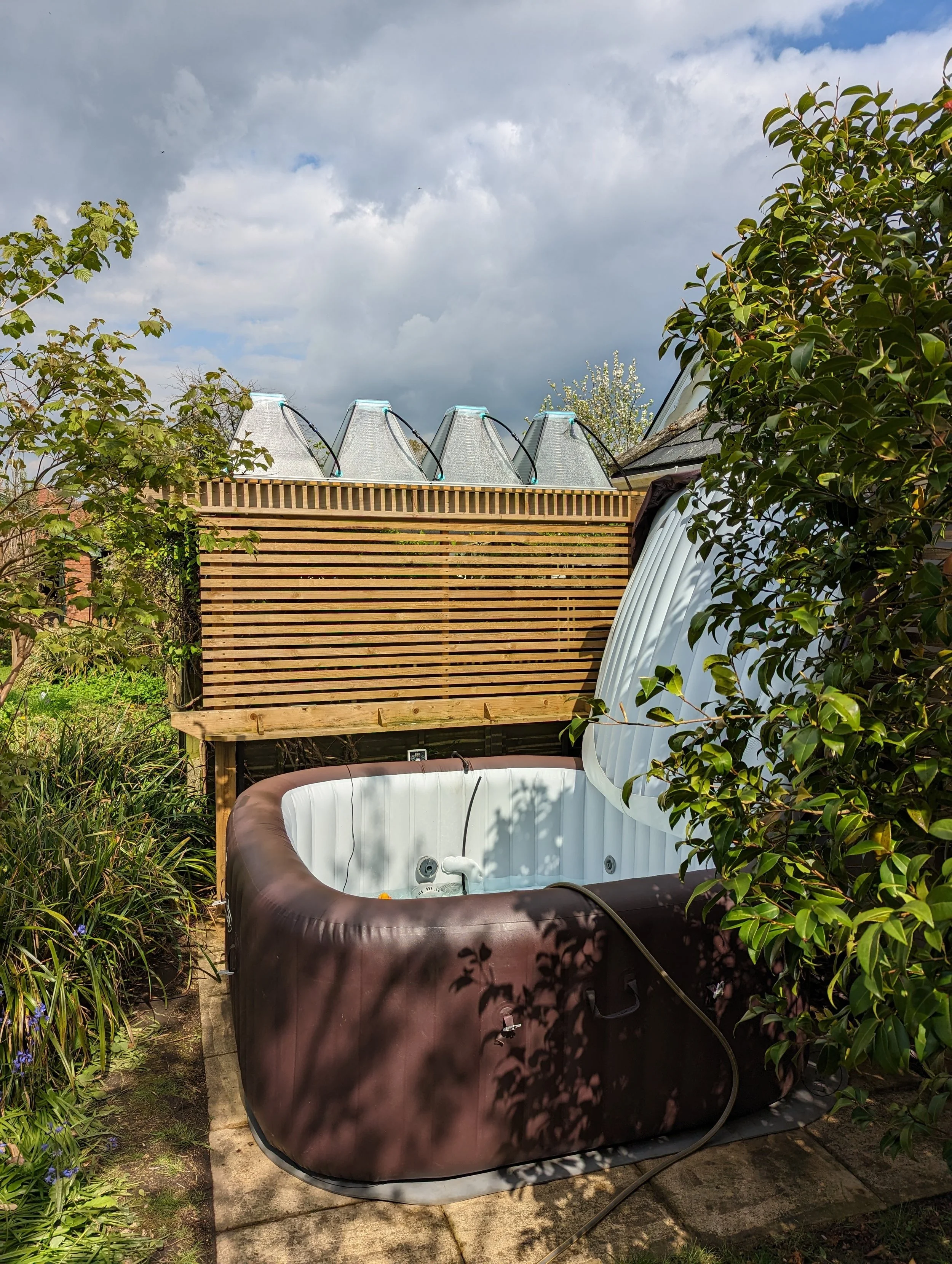 Solar hot tub heating — SolarisKit