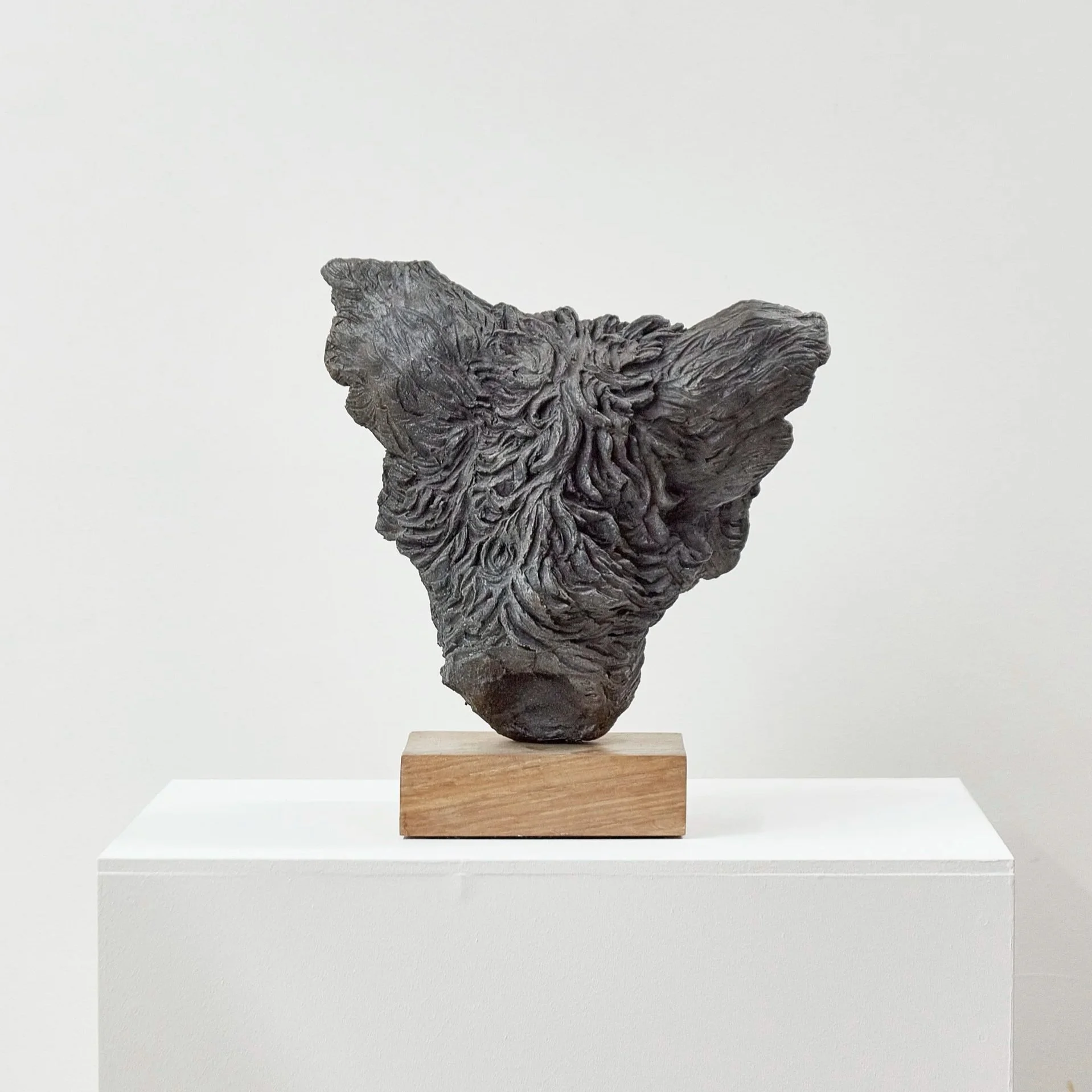 220325_MUMSCULPTURES_1476.jpg