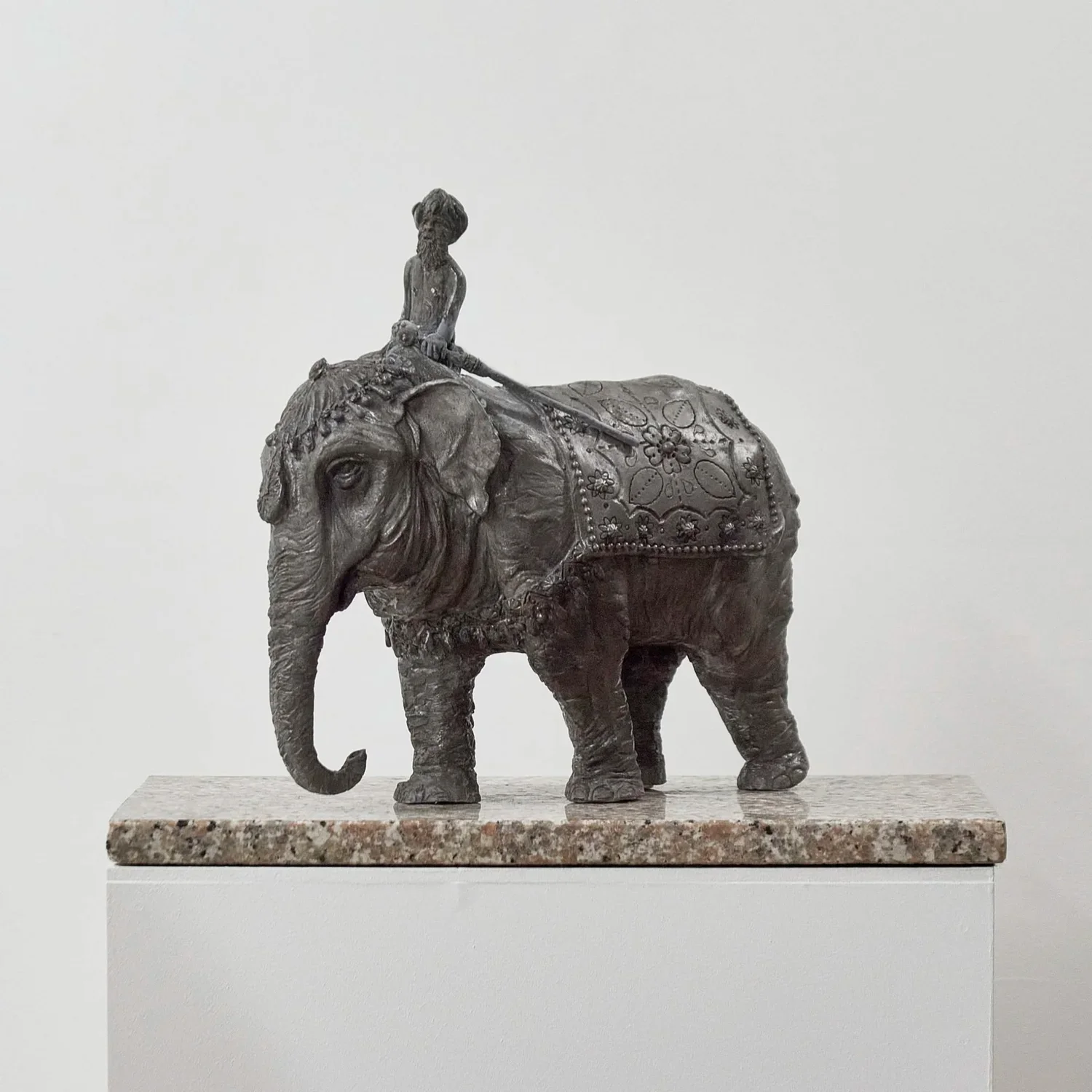 Elephant left side.webp