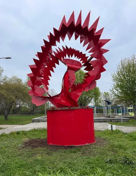 Calumet Park: "Star Light" by Ruth Aizuss Migdal, Painted stainless steel, 16 x 18 x 9 ft.