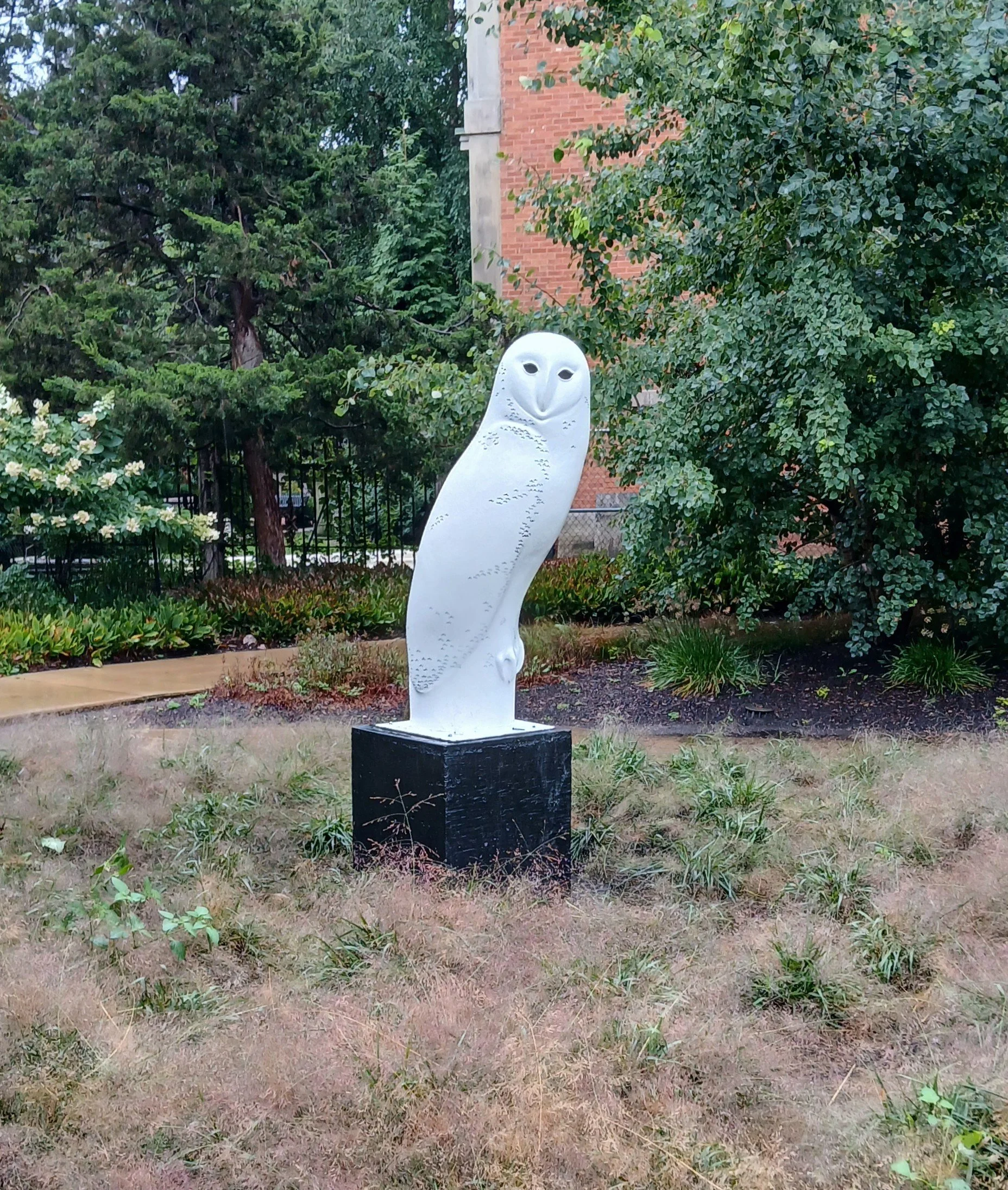 Chicago Women's Park and Gardens: "Snowy Owl" by Stephen Landis, Cone 6-fired stoneware, 80 x 24 x 24 in.