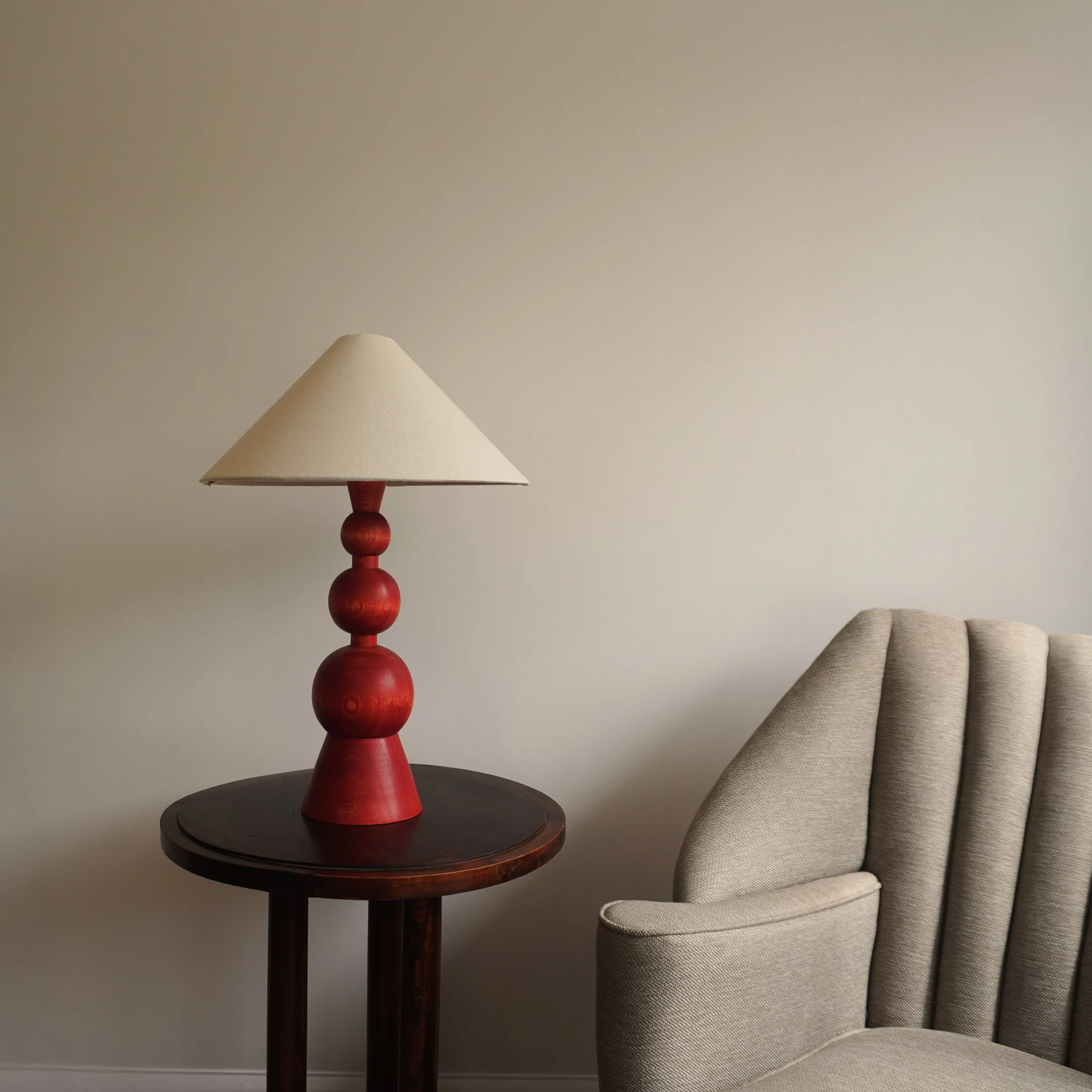 Winnie Lamp - Red