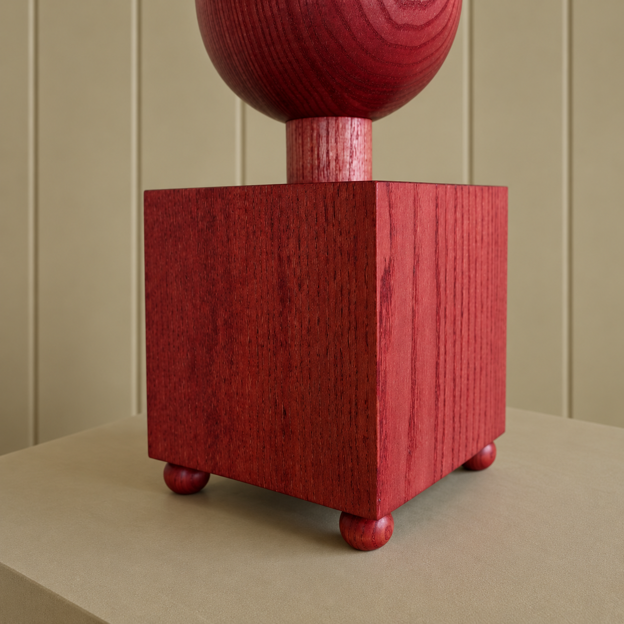 Red Wood Sphere Lamp on Square Base.png