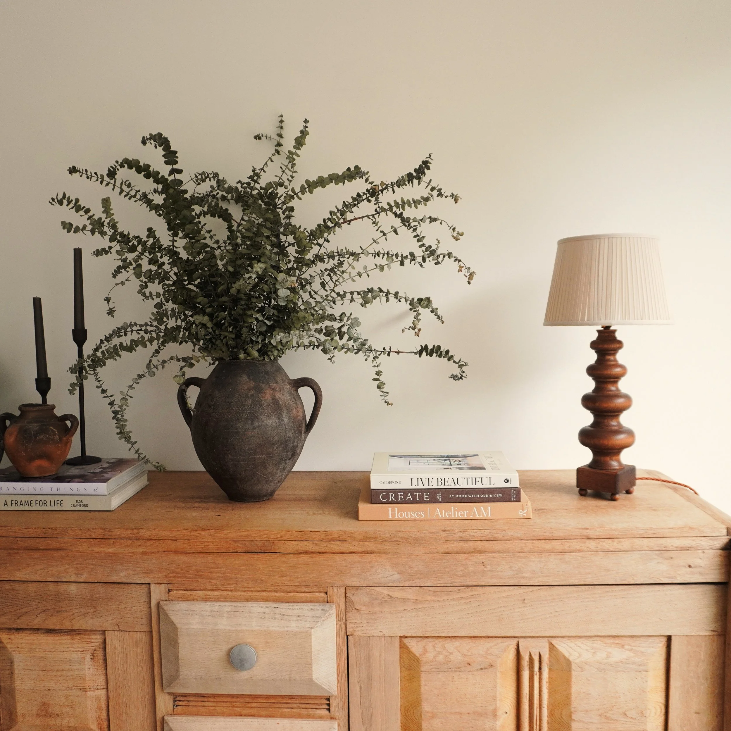 Vera Lamp - Walnut