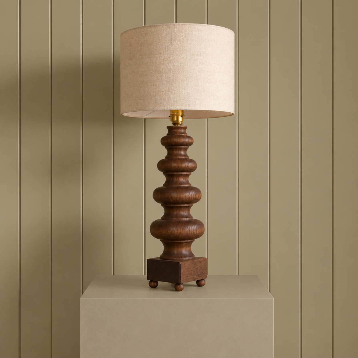 Vera Lamp - Walnut
