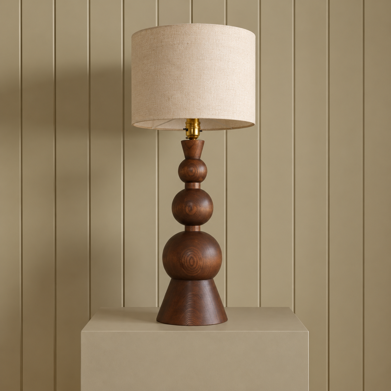 Winnie Lamp - Walnut