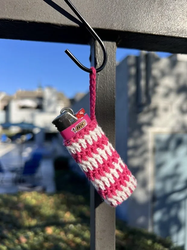 Crochet Lighter Sleeve - Pink & White