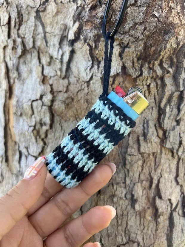 Crochet Lighter Sleeve - Black & Light Blue