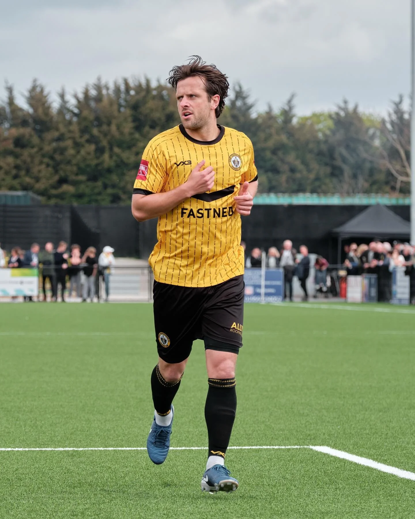 🚶🏻&zwj;♂️ @_frankieraymond