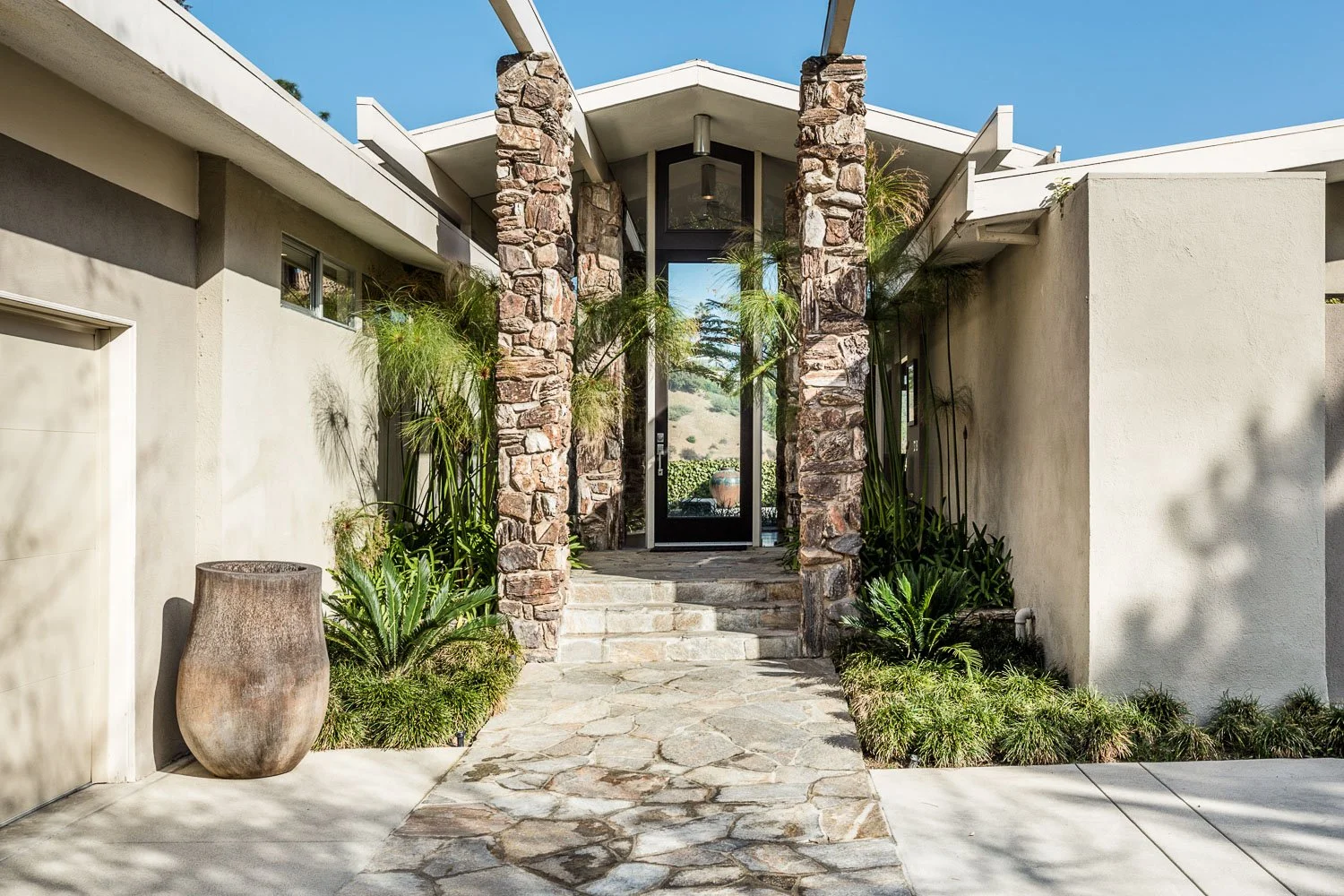 LosAngeles_HollywoodMidCenturyModern_47.jpg
