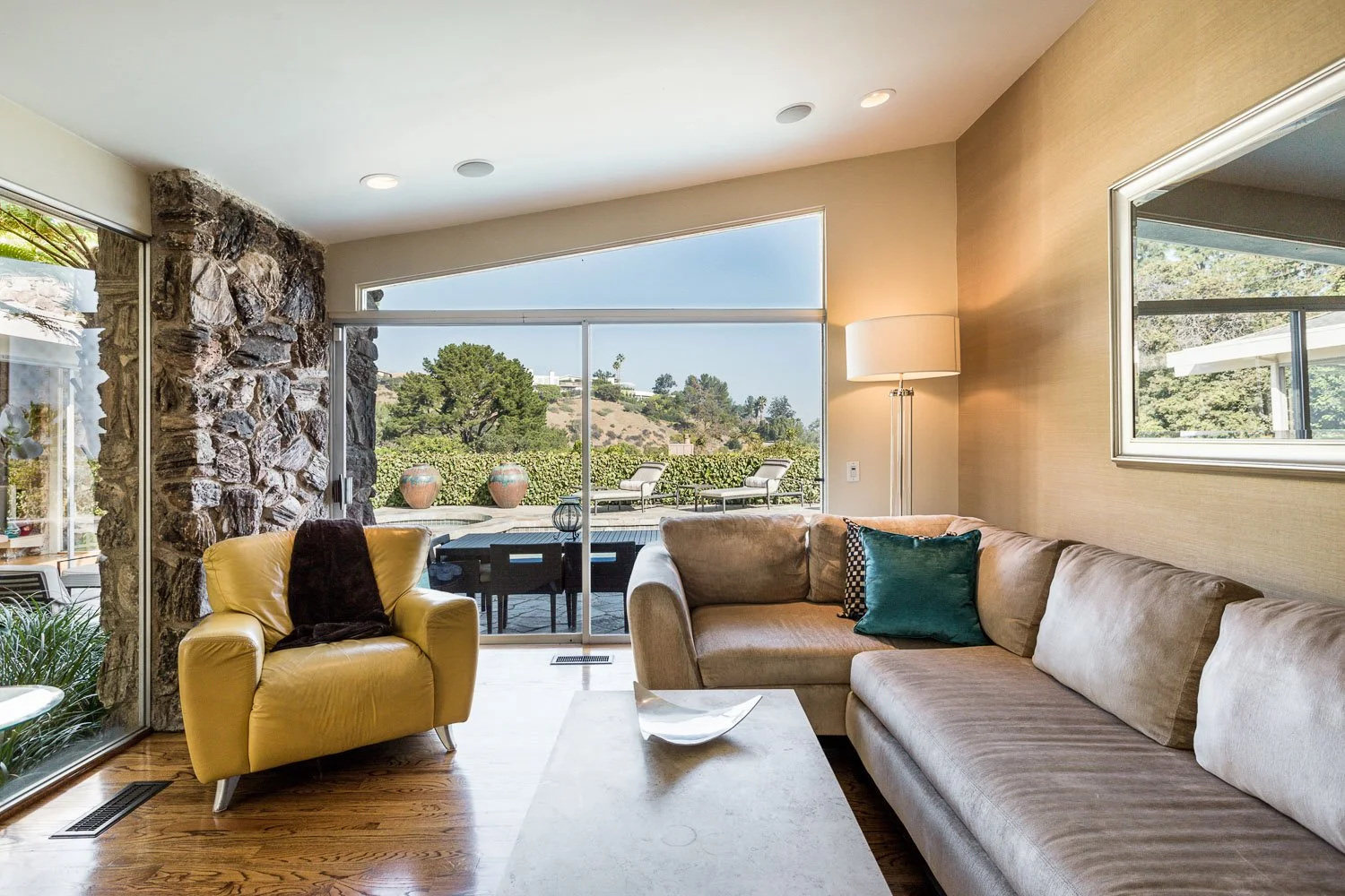 LosAngeles_HollywoodMidCenturyModern_41.jpg