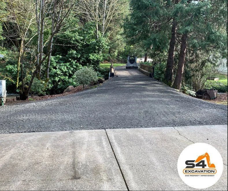 Fresh gravel driveway install in Leaburg on a very pretty property. 

#s4excavation #gravel #lanecountyexcavation #skidsteer #leaburgoregon #springprojects #homeappreciation
