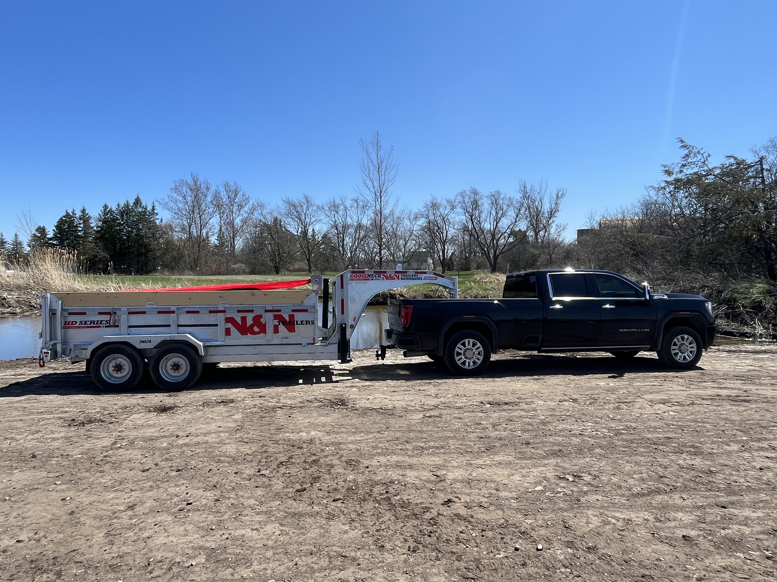 Picking up 5 yards of topsoil from Sprouts in belleville