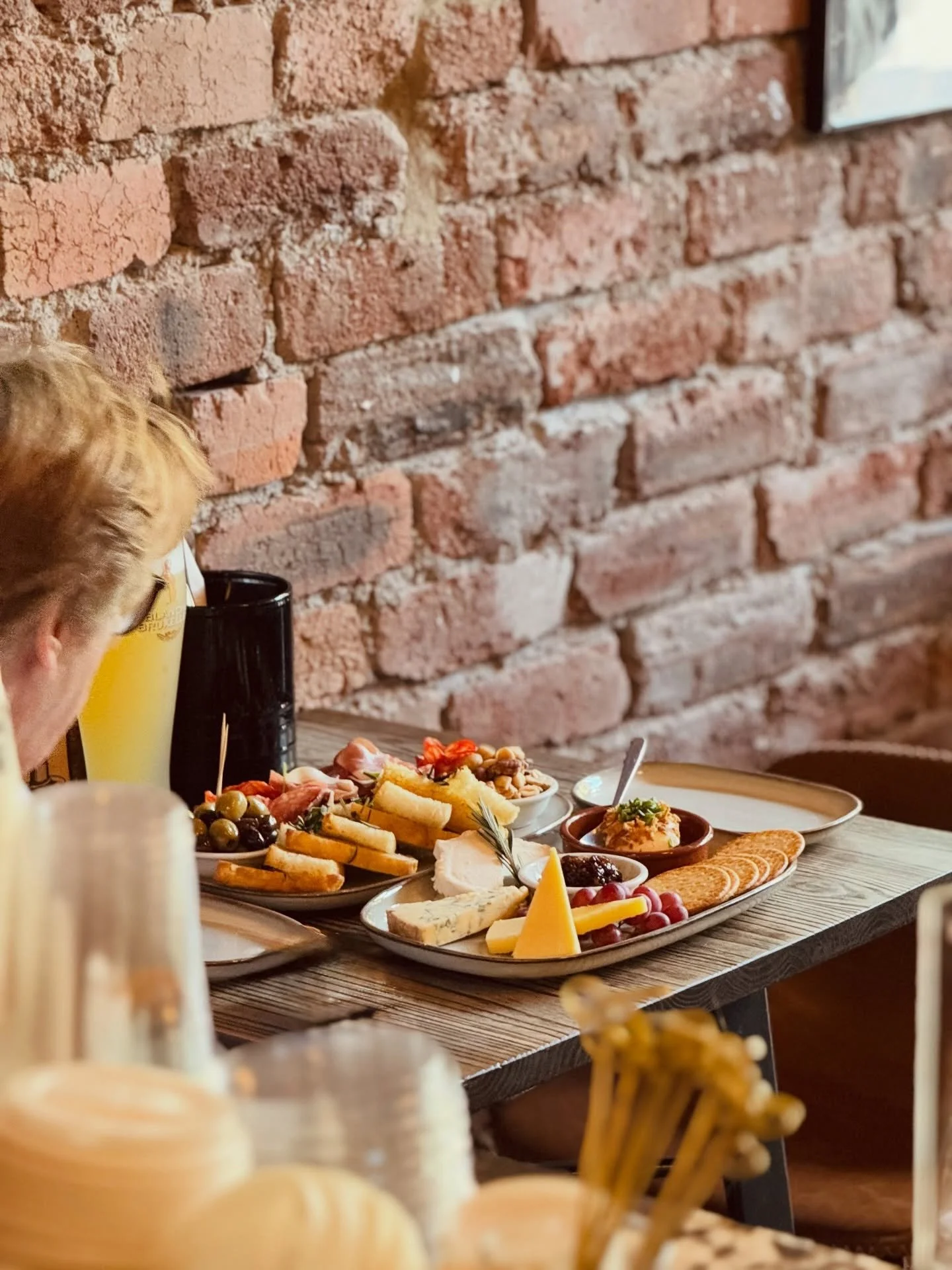 Indulge in our signature sharing boards for a night of delightful bites 🧀🍇🥖🫒🍖🫑

Pair your favourite flavours with the perfect glass of wine or beer 🍷🍺

Available from,
&bull; 5pm - 9pm Wednesday - Saturday.
&bull; All day Sunday from 12pm.

M