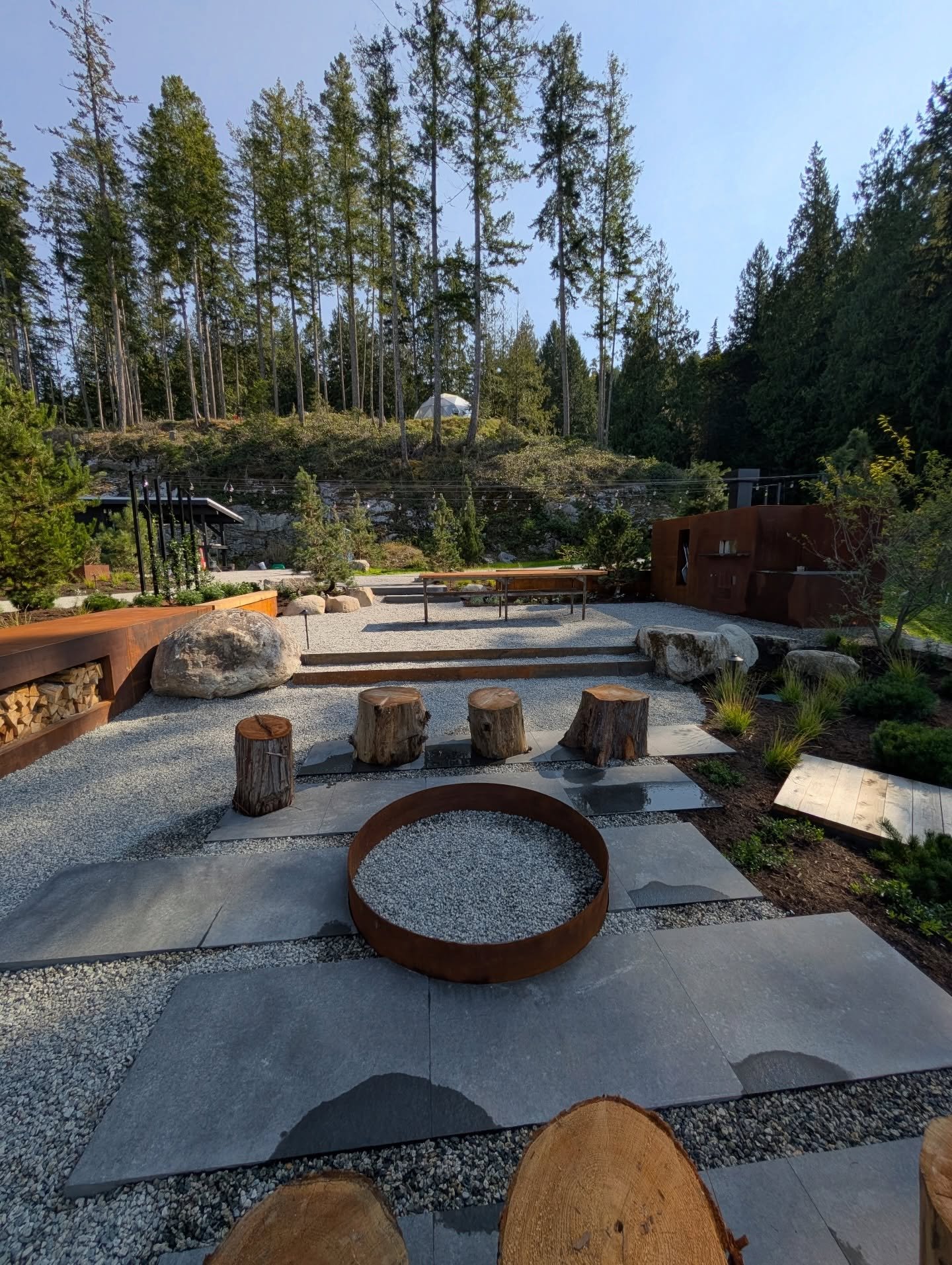Where modern design meets the rugged coast 🌲. 

What&rsquo;s your dream landscape look like? We&rsquo;d love to hear from you and help make those dreams a reality!

Link in bio. 
236-688-2078
Office@humannaturelandscapes.ca

@jenkinsconstructionltd 