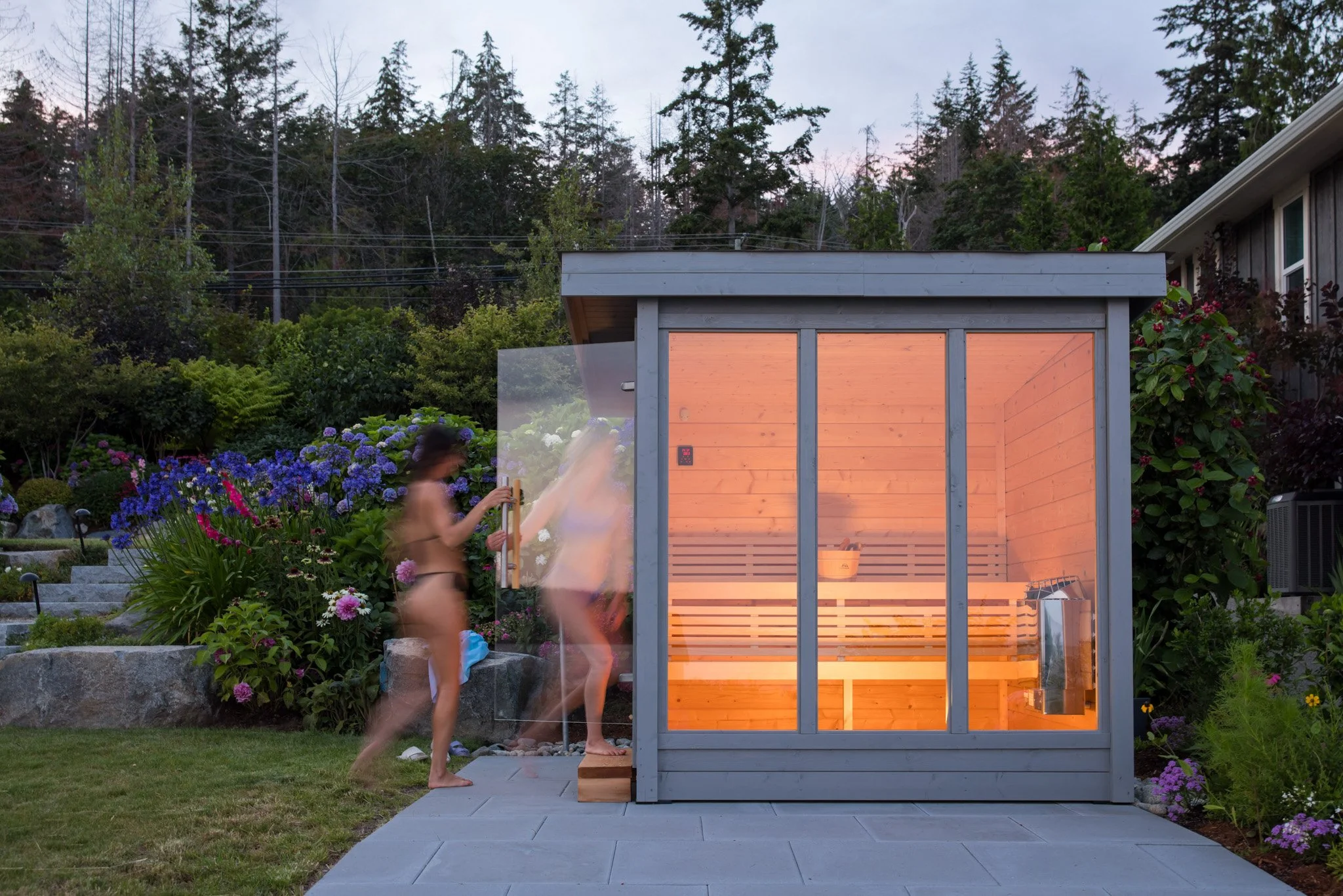 human-nature-landscapes-shoreline-sauna-sunshine-coast-bc-5.jpg