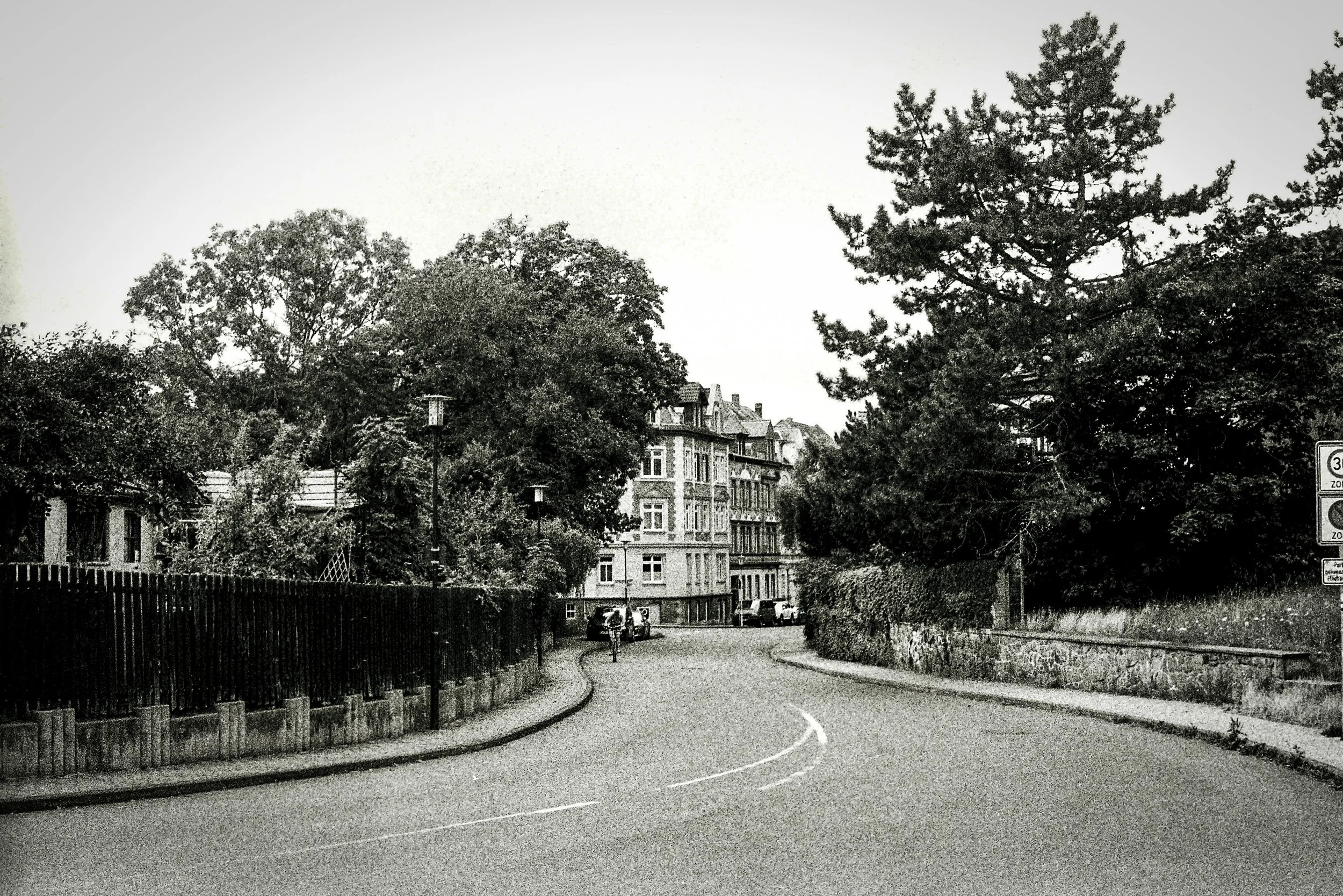r001-033.jpg