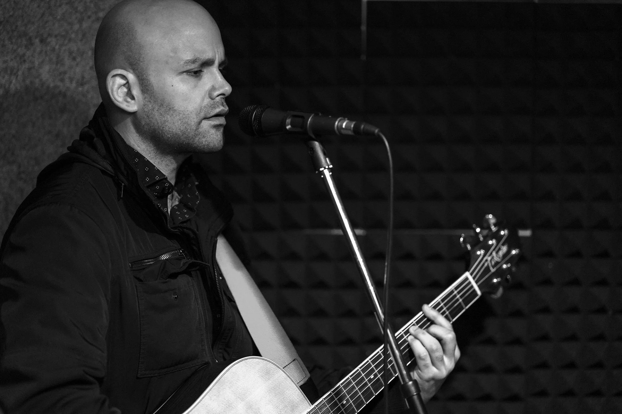 Tim Ortiz is playing this Sunday, November 2nd from 4pm-7pm! 🎸🎶 
Music, Food &amp; Fun 🎉 Dine In or Order Online!