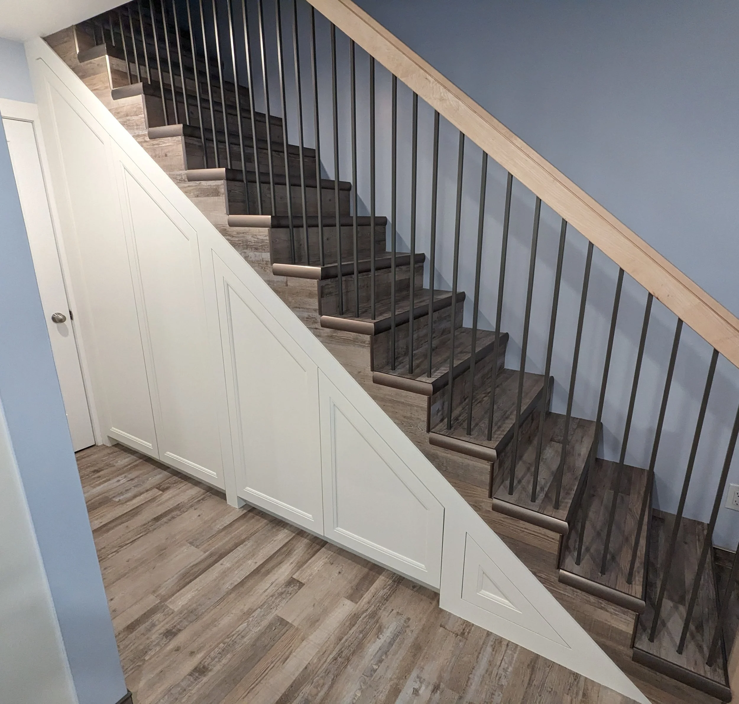 Custom Under Stairs Cabinet
-Custom built shoe drawer
-Lacquer finish
-Push-open doors