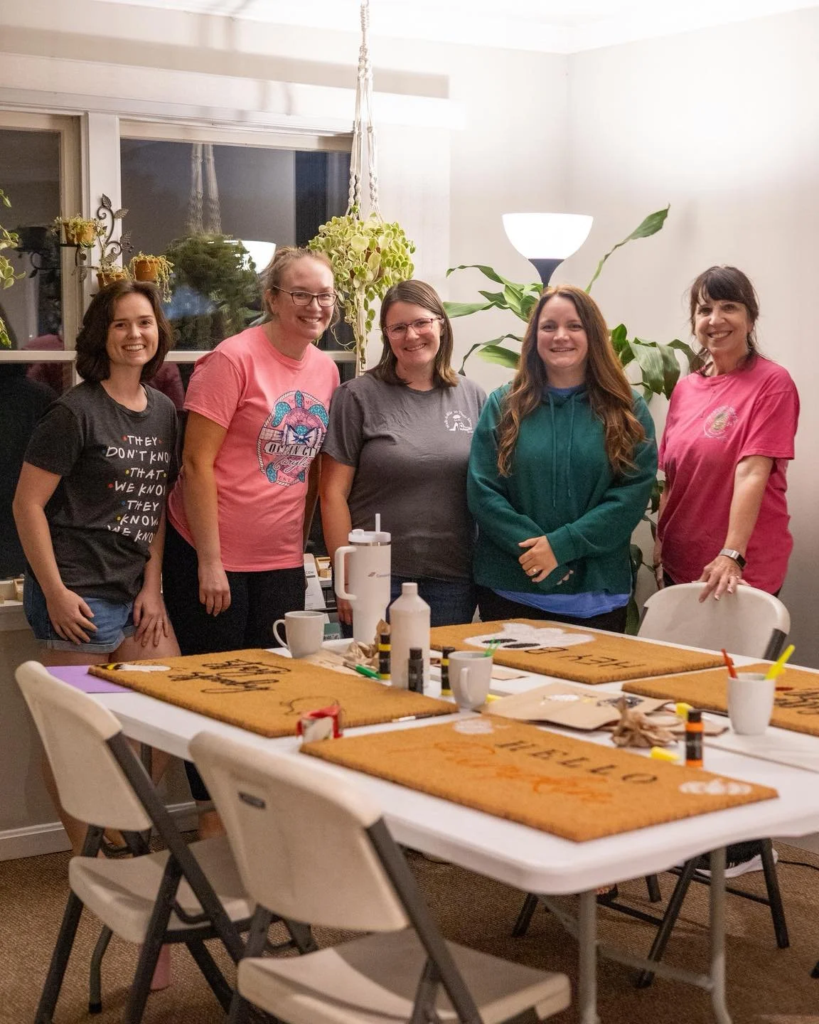 You don’t have to do healing alone: Find a community at Evolve Wellness.