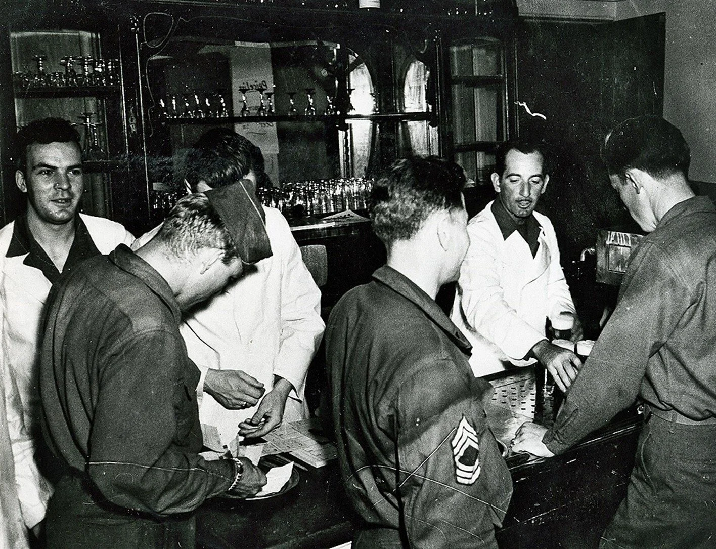 American soldiers in a West German bar