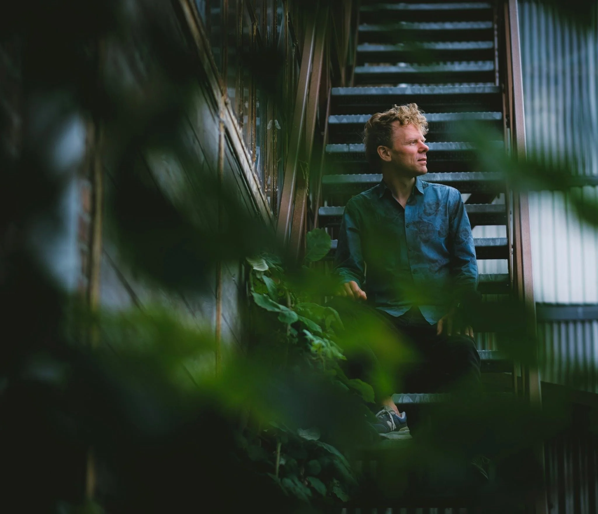 Netop idag fylder mit BAUN album &ldquo;Beginnings&rdquo; &eacute;t &aring;r 🌍 Tusind tak for at lytte med, st&oslash;tte op, k&oslash;be vinyler og komme til koncerter 🙏 Det g&oslash;r hele forskellen 😍 P&aring; s&aring;dan en gr&aring; efter&ari