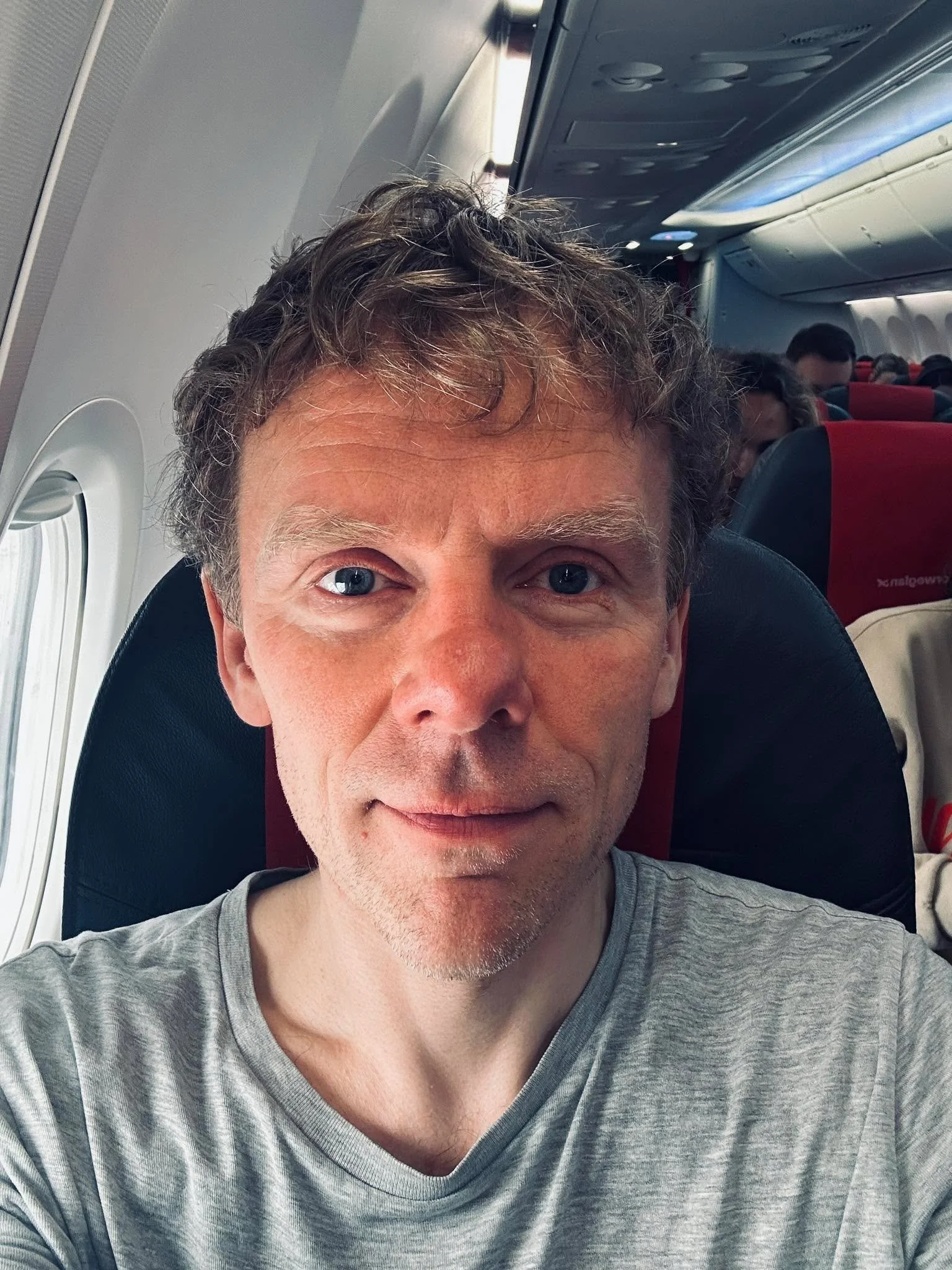 S&Aring; g&aring;r turen til Nice, og i morgen til Italien 🇮🇹 
Tre duo &amp; trio koncerter i Pieve de Teco (2.4) Milano (9.4) og Lecco (11.4) ✨ Bjerge, by, 
pasta og mennesker 🩵 Hjemme igen 13. April. God p&aring;ske 🐣