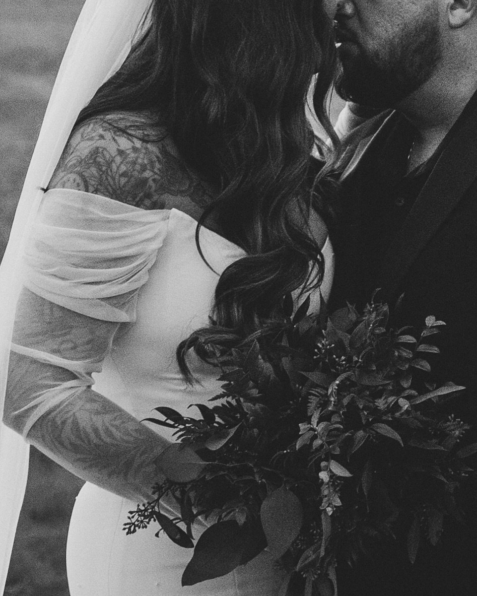 Just a glimpse into this winery wedding. More to come soon 💍

#socalweddingphotographer #ocweddingphotographer #wedgewoodweddings #danzadelsol #temeculaweddingphotographer