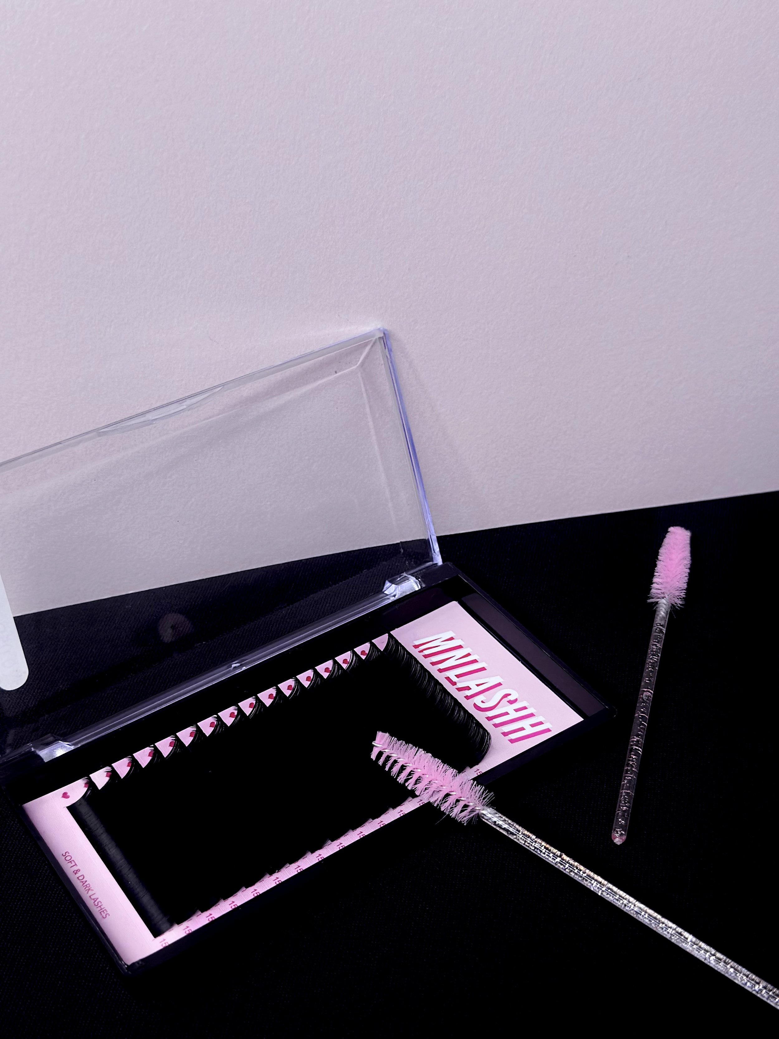 Velvet Lash Trays
