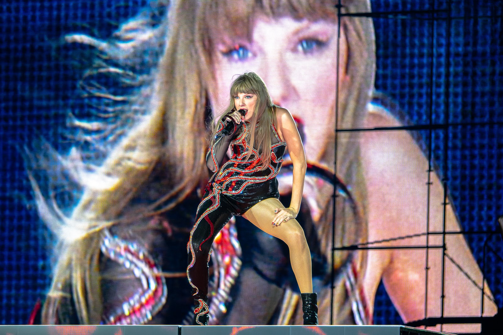 Taylor Swift Eras Tour 5.12.2023-301139-Enhanced-NR.jpg