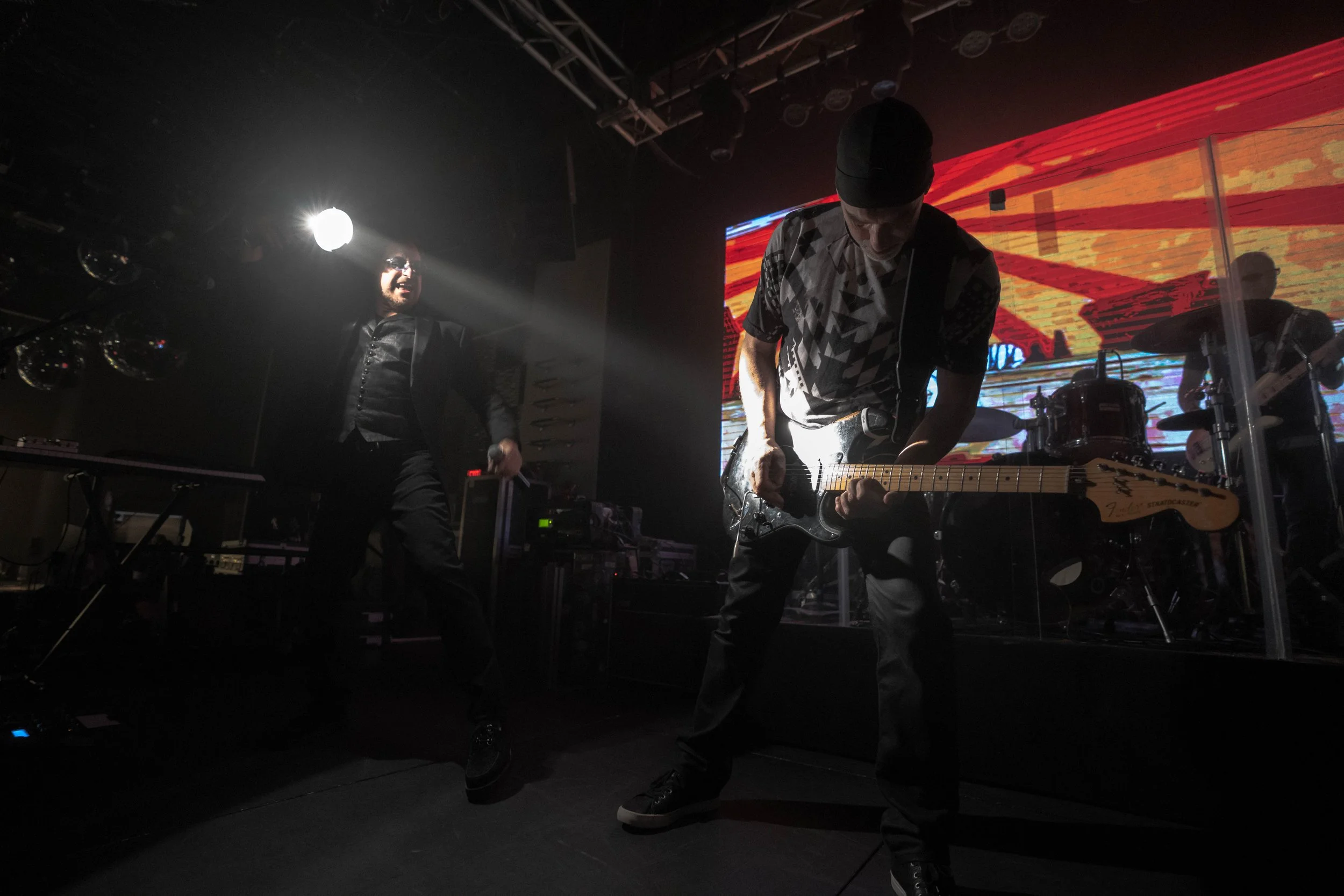 Unforgettable Fire Golden Nugget 12.2.2022-99.jpg