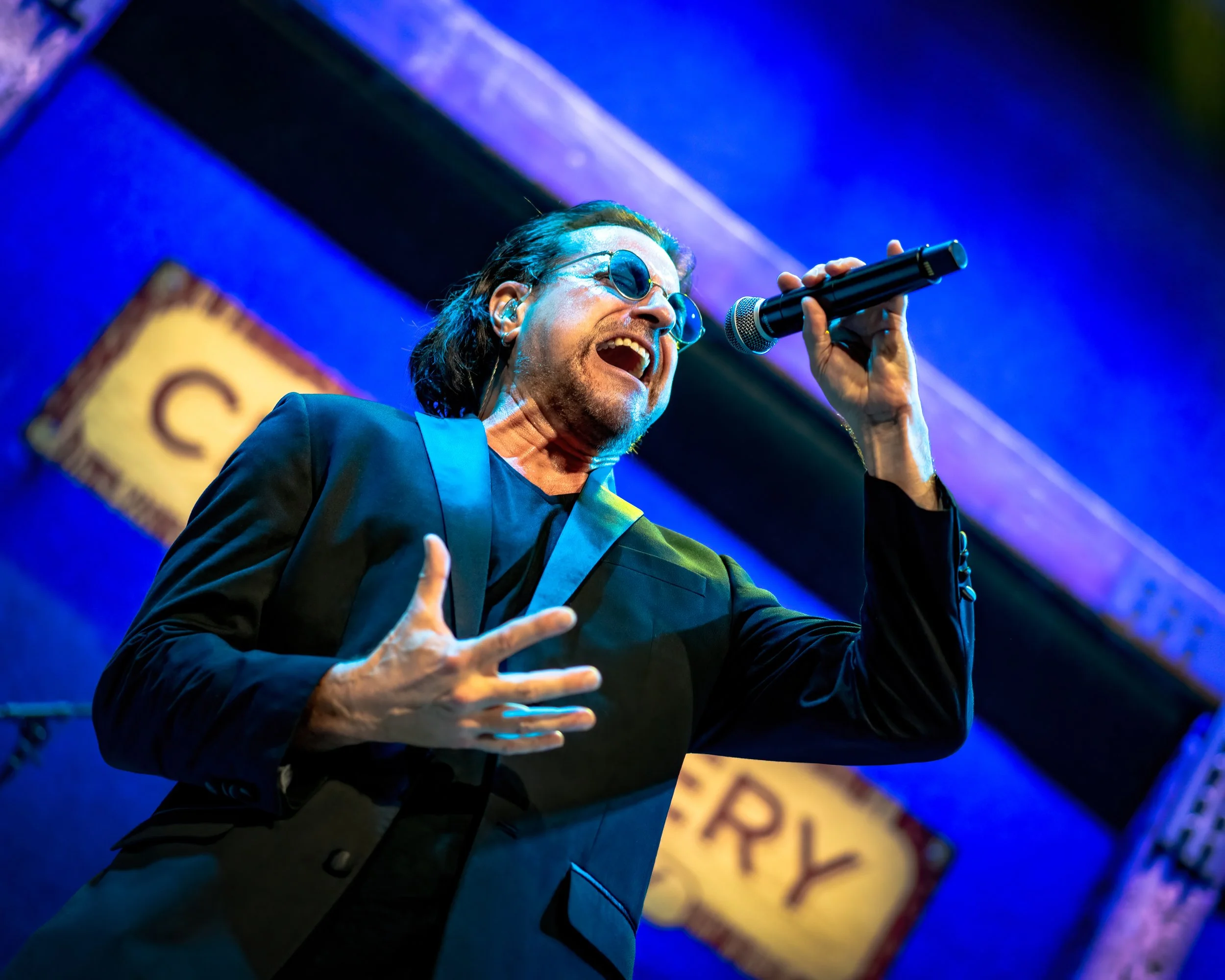 Unforgettable Fire 7.9.2021-06982-Edit.jpg