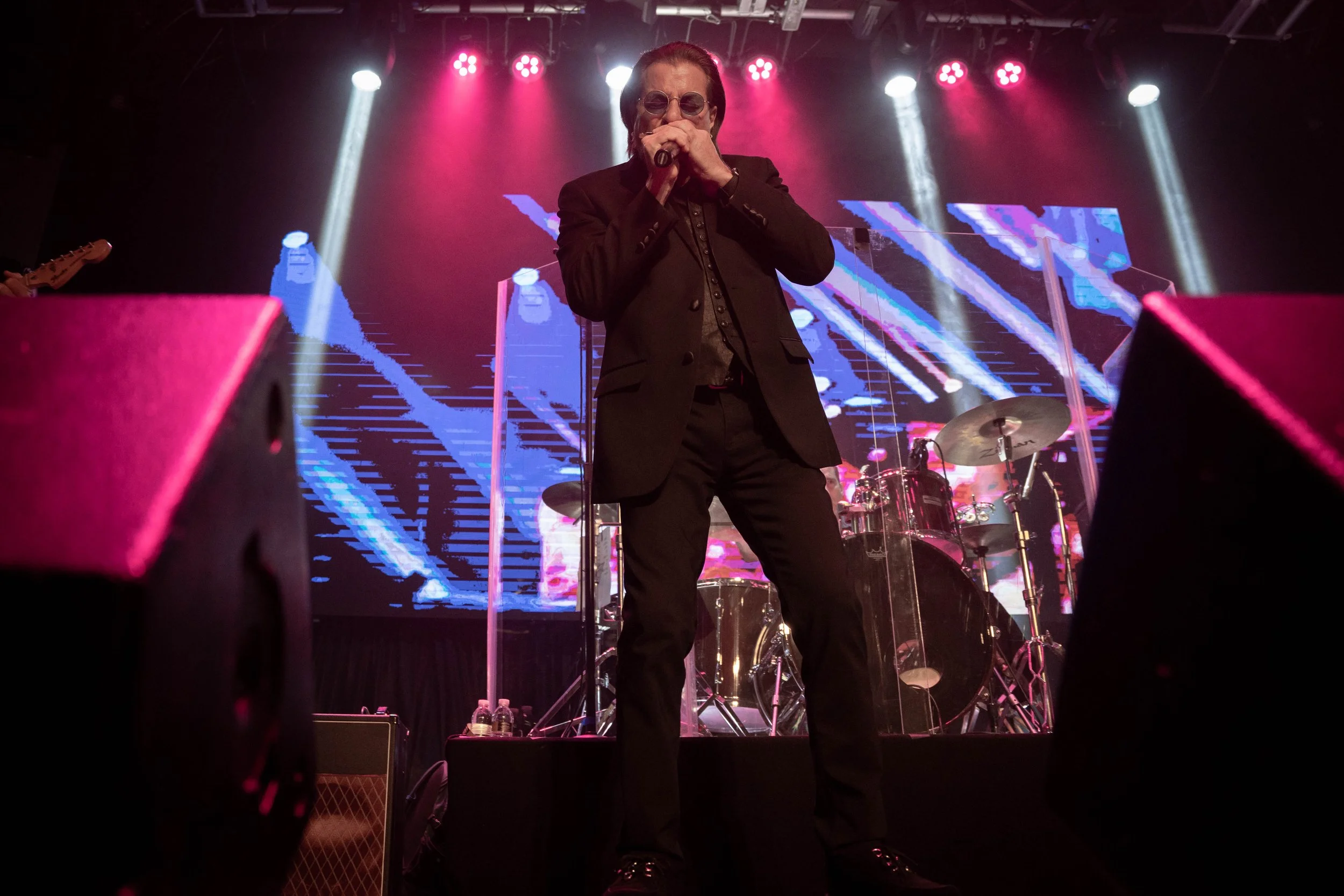 Unforgettable Fire Golden Nugget 12.2.2022-852.jpg