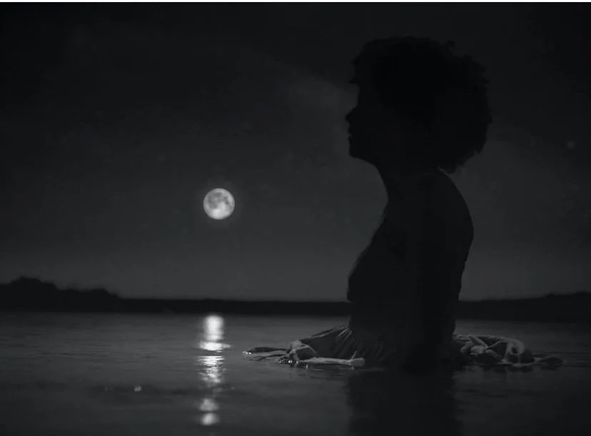 The moon reached its full lunation this morning at 7:40am ET.

This Virgo full moon asks us to believe in our personal visions, while seeking knowledge through analysis. Deeper meaning will come from turning inwards. Get clear on who you are beneath 