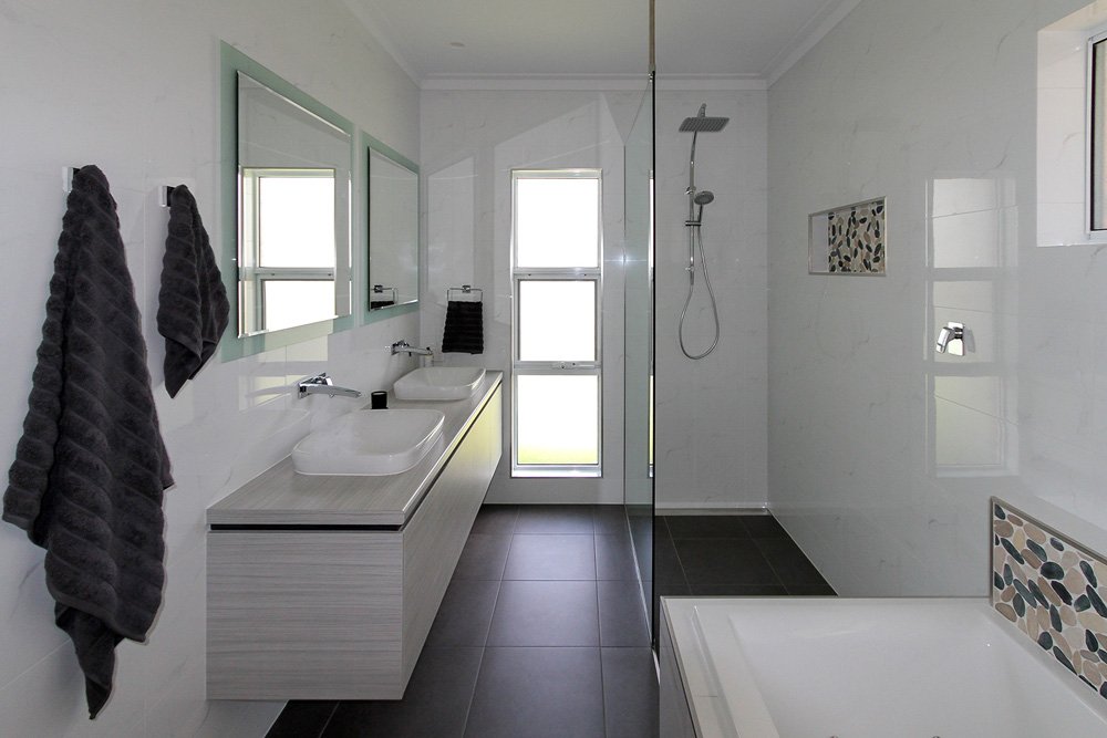 Ensuite 5.jpg