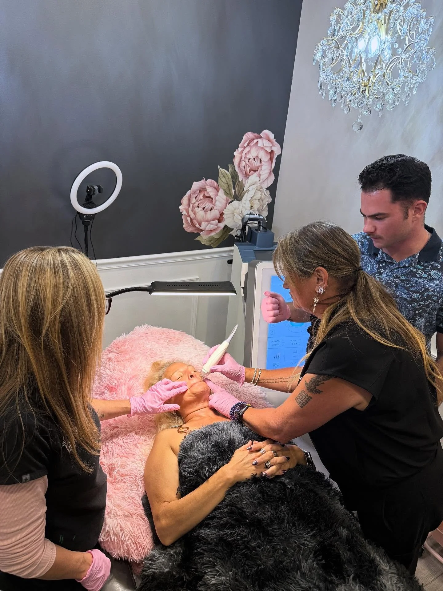 Vivace Open House recap 🤩 Listen to our rep talk about why The Vivace Ultra has such incredible results, see some in real time with our live demo, and hear about the patient experience!!! Thanks to everyone who came out- we will be scheduling Vivace