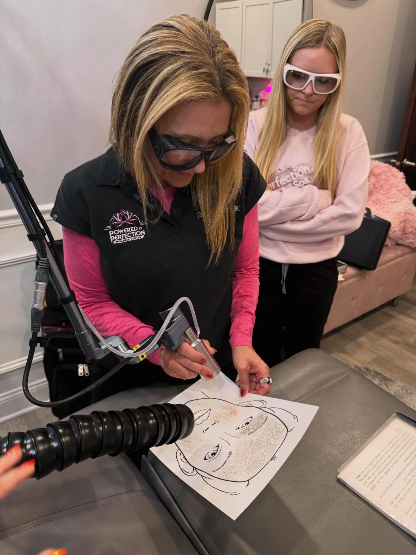 From our recent training day with our NEWEST device&hellip; the MiXto CO2 Laser 🫢✨

Advanced fractional CO2 resurfacing to improve:
✔️ Fine lines + wrinkles
✔️ Acne scars
✔️ Texture + tone
✔️ Overall skin rejuvenation

We&rsquo;re committed to maste