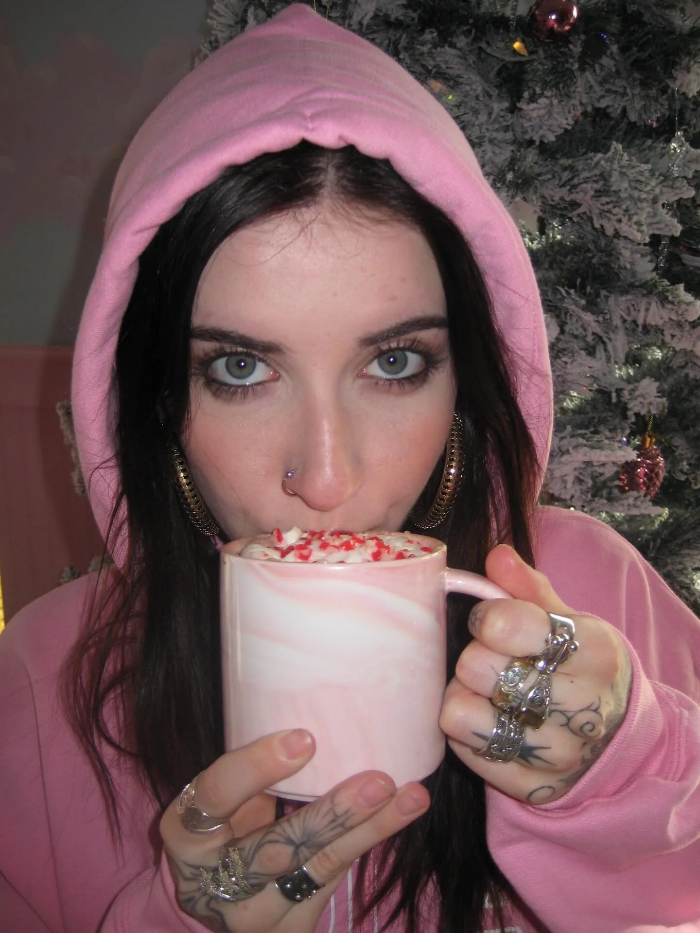 come see our Christmas decorations at all locations!🤩🎄✨🌟