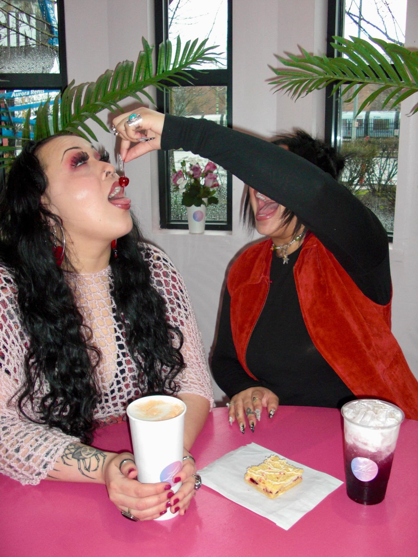 valentine&rsquo;s specials are here❣️!!!! spread the love with a cupid&rsquo;s kiss mocha💘 or a flirty fizz energy🥰

and don&rsquo;t forget a romance bar!😜💕