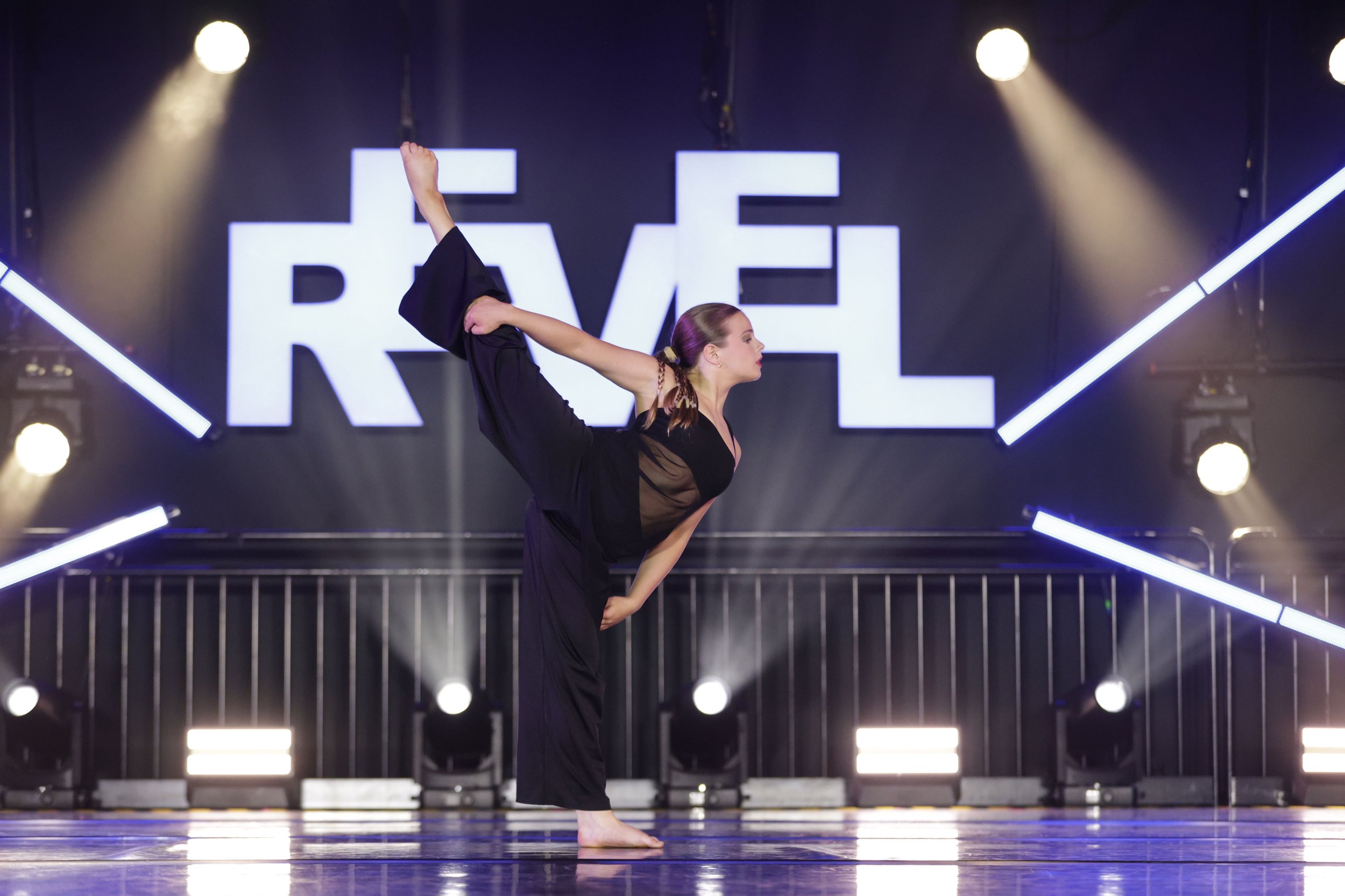 90-F-Canon_EOS_R6_693729 copy.jpg