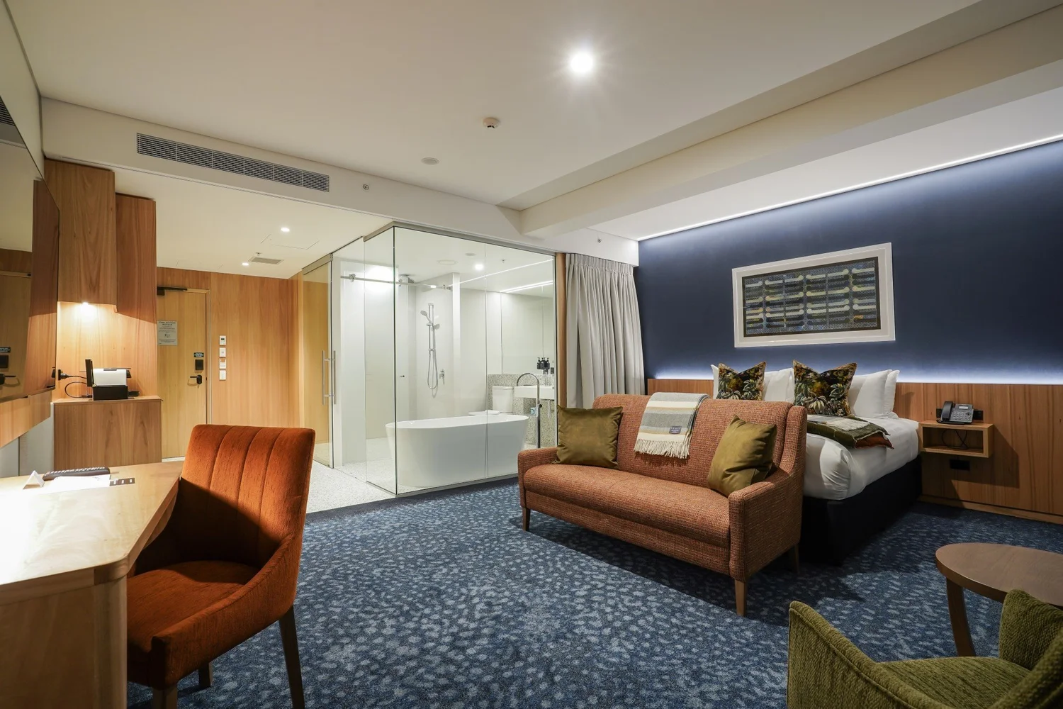 Luxury Invercargill Accommodation - Langlands Hotel — Mainstay New ...