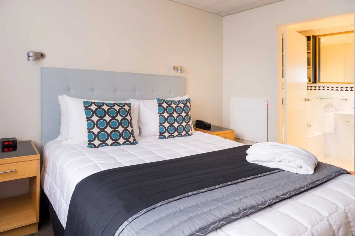 Suite Bedroom