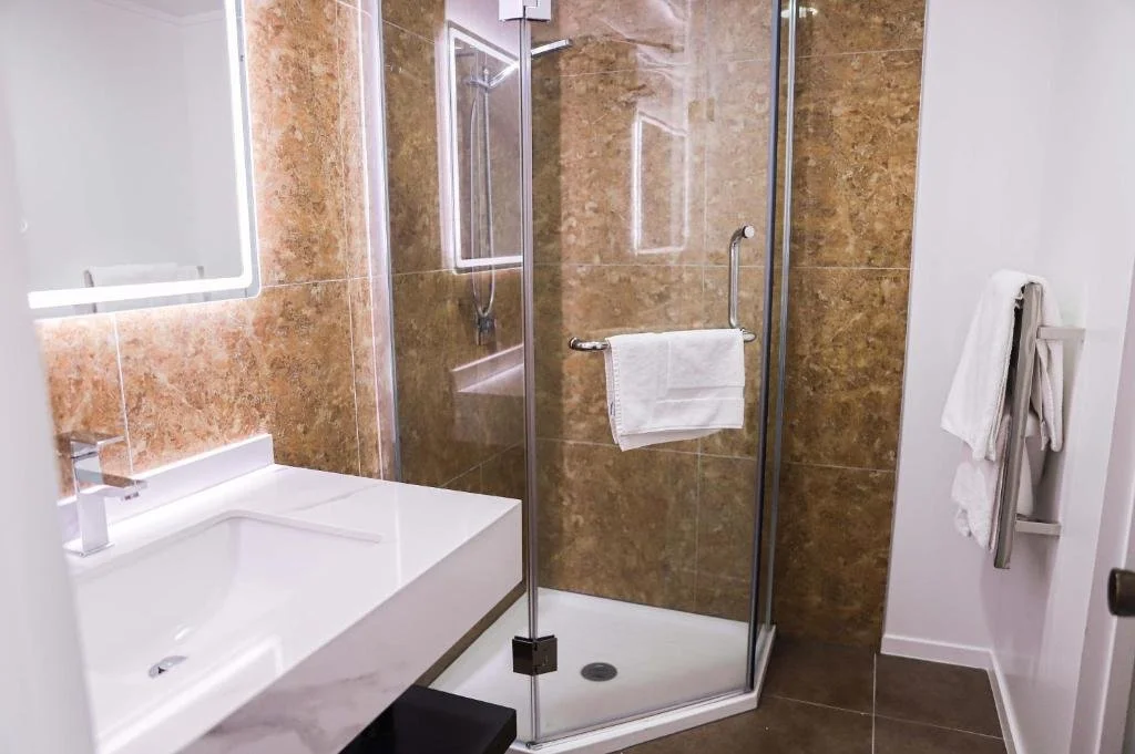 Reburbished en-suite bathroom