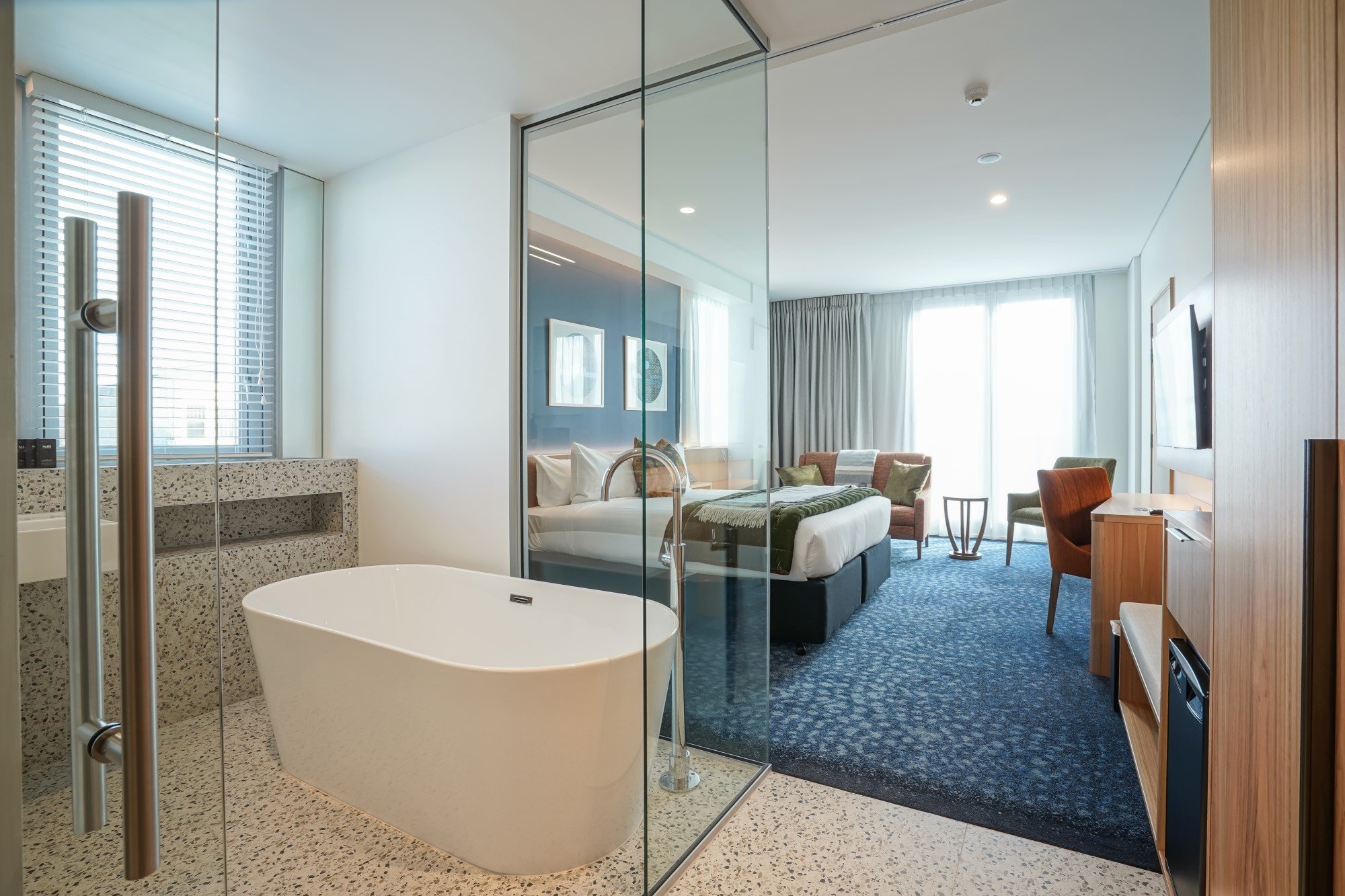 Luxury Invercargill Accommodation - Langlands Hotel — Mainstay New ...