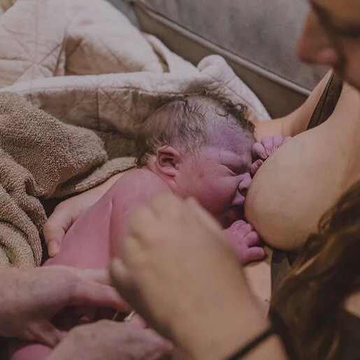 I wanted to, but didn&rsquo;t have the capacity to post much about breastfeeding this week.
But to finish off world breastfeeding week, I&rsquo;m sharing my own two completely different first feeds with both of my girls. 

These images have so much t